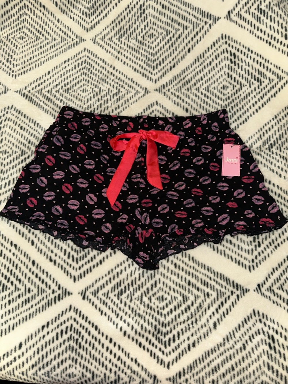 Jenni Black Lip-Print Lounge Shorts with Bright pink Bow